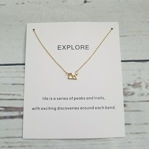 Explore Peaks Dainty Pendant Necklace Gold